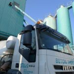 L'entreprise Béton Theron : chargement du camion malaxeur